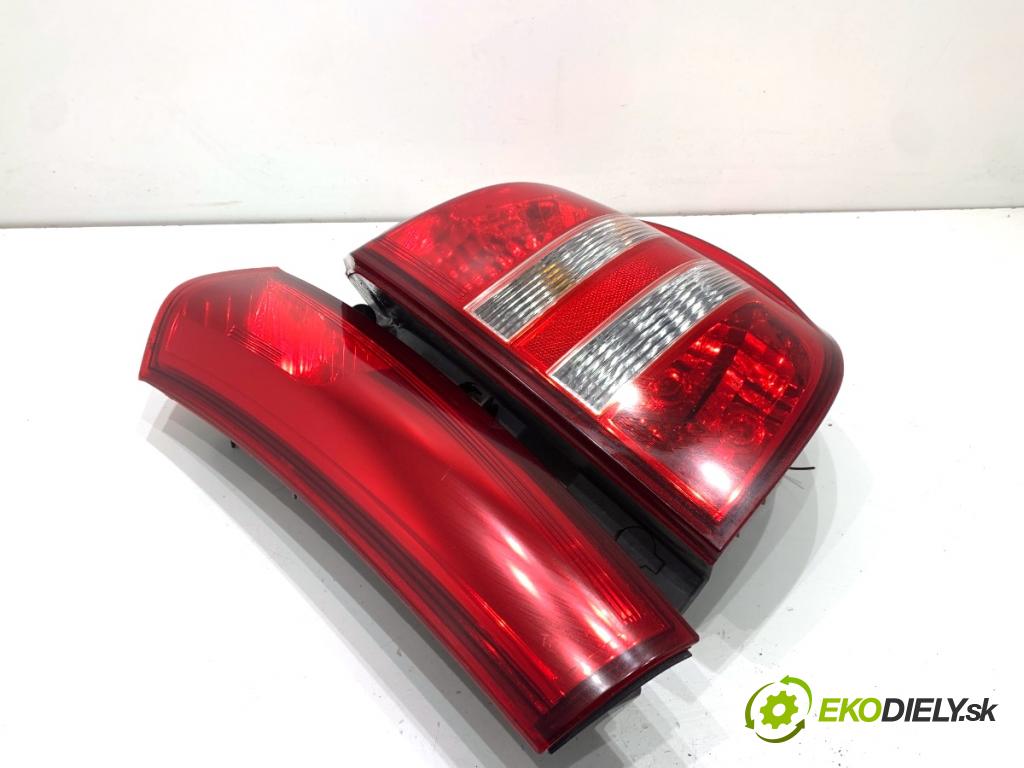 KIA CEED Kombi 2008 85 kW 1.6 CRDi 115 1582 Svetlo pravy zad 92402-1H3