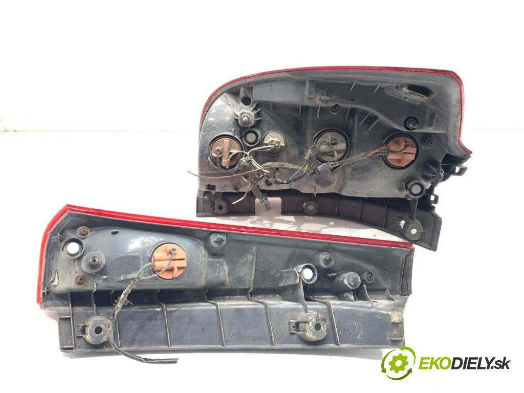 KIA CEED Kombi 2008 85 kW 1.6 CRDi 115 1582 Svetlo pravy zad 92402-1H3
