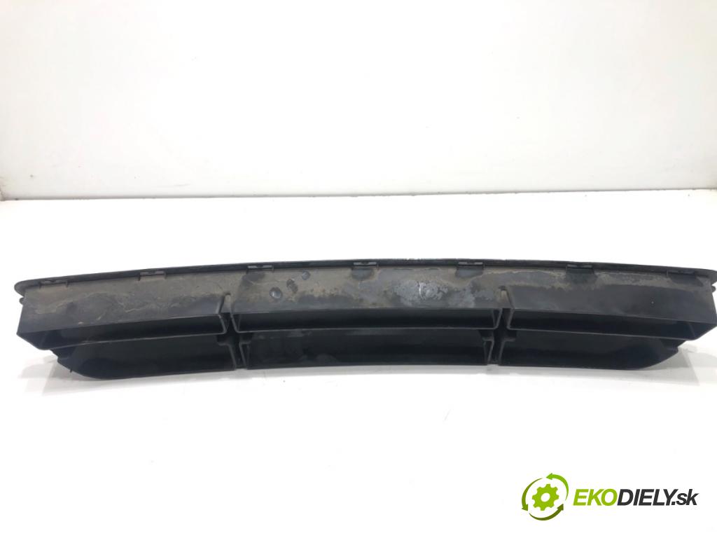 KIA CEED Kombi 2008 85 kW 1.6 CRDi 115 1582 Mriežky nárazníka predný 86565-1H000 (Mriežka predná (maska chladiča))