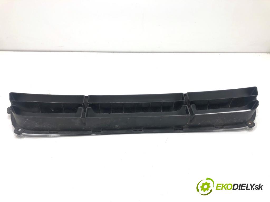 KIA CEED Kombi 2008 85 kW 1.6 CRDi 115 1582 Mriežky nárazníka predný 86565-1H000 (Mriežka predná (maska chladiča))