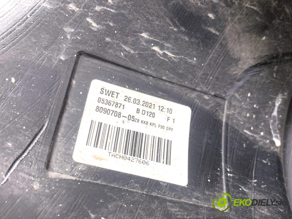 BMW G30 sedan 2021 460 kW M5 Competition 4395 Nádržka paliva 8090708 (Palivová nádrž)