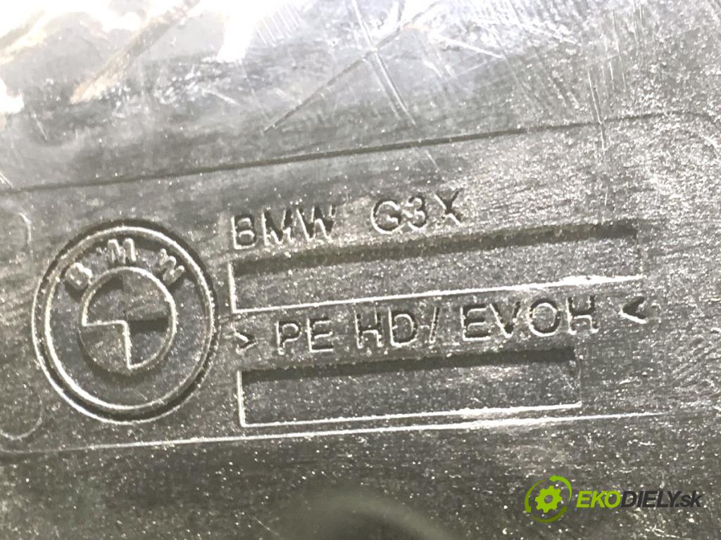 BMW G30 sedan 2021 460 kW M5 Competition 4395 Nádržka paliva 8090708 (Palivová nádrž)