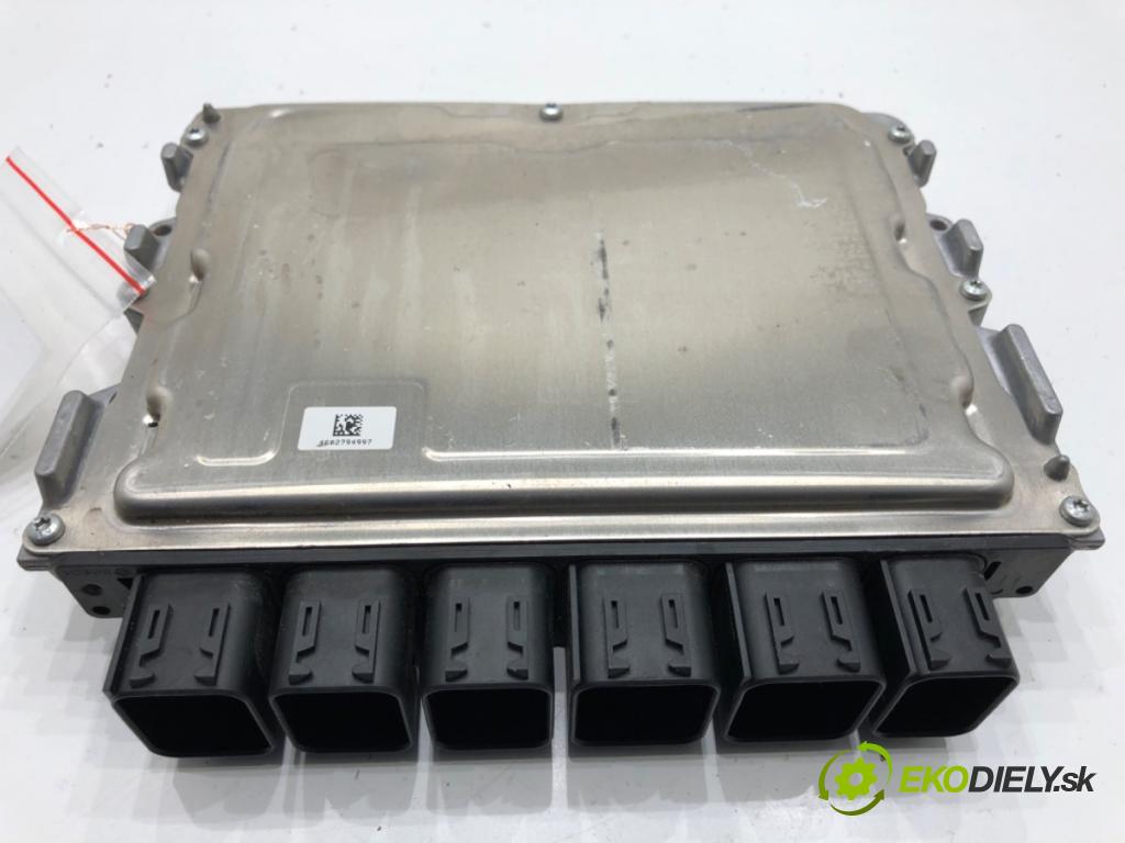 BMW G30 sedan 2021 460 kW M5 Competition 4395 riadiaca jednotka Motor 5A319E0 (Riadiaca jednotka)