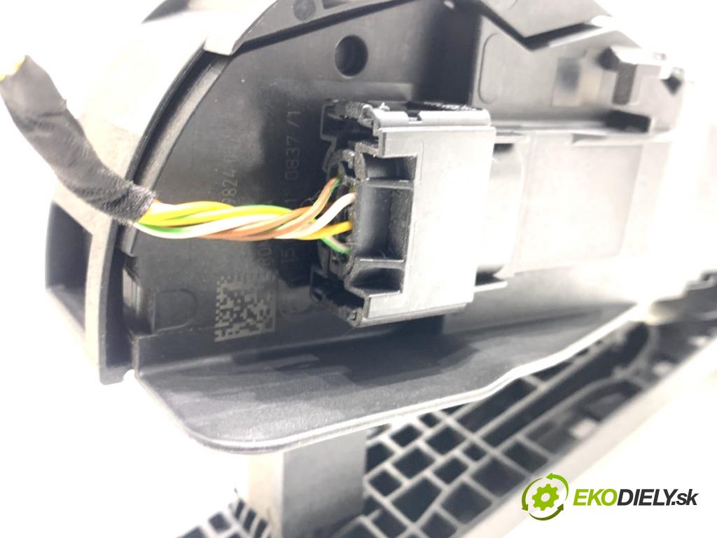 BMW G30 sedan 2021 460 kW M5 Competition 4395 Potenciometer plynu 6889824 (Potenciometer plynového pedálu)