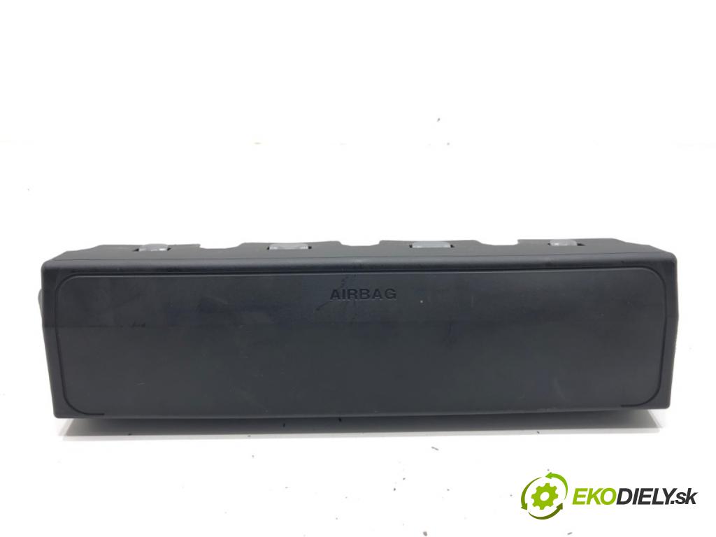 BMW G30 sedan 2021 460 kW M5 Competition 4395 AirBag koleno: 6820575