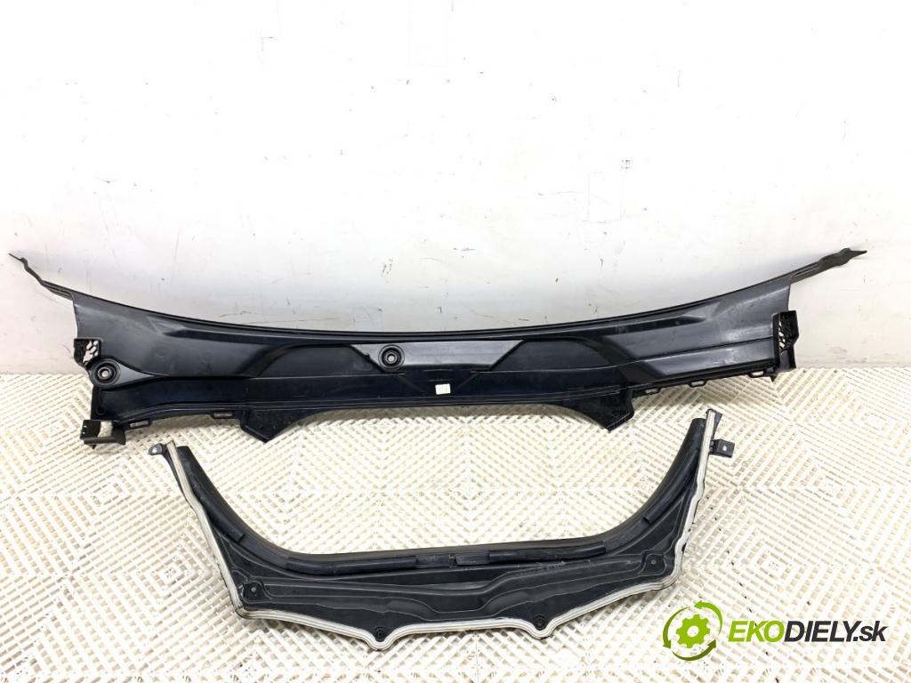 BMW G30 sedan 2021 460 kW M5 Competition 4395 torpédo plast pod čelní okno 7388714 (Plast pod čelním sklem)