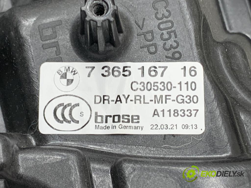 BMW G30 sedan 2021 460 kW M5 Competition 4395 Mechanizmus okna ľavy zad 7365167