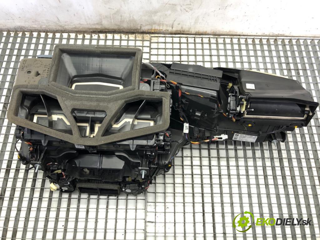 BMW G30 sedan 2021 460 kW M5 Competition 4395 topné těleso radiátor topení komplet KOMBAJN 6997030 (Radiátor topení)