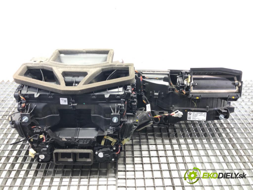 BMW G30 sedan 2021 460 kW M5 Competition 4395 topné těleso radiátor topení komplet KOMBAJN 6997030 (Radiátor topení)