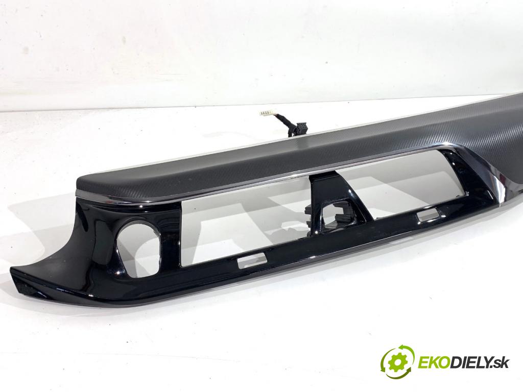 BMW G30 sedan 2021 460 kW M5 Competition 4395 Lišta kryt 8070548 (Lišta)