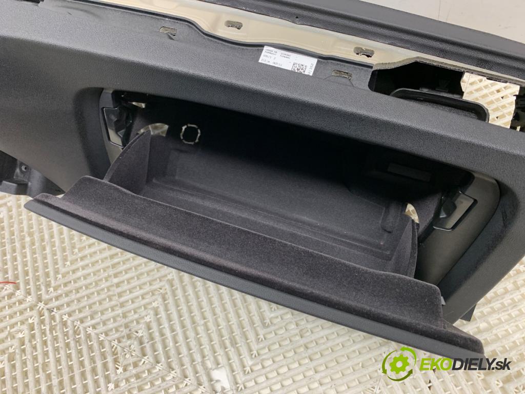 BMW G30 sedan 2021 460 kW M5 Competition 4395 Palubná doska VANKÚŠ: spolujazdca