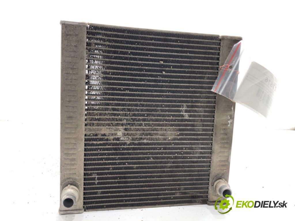 BMW G30 sedan 2021 460 kW M5 Competition 4395 intercooler 8620207 (Intercooler (chladič nasávaného vzduchu))