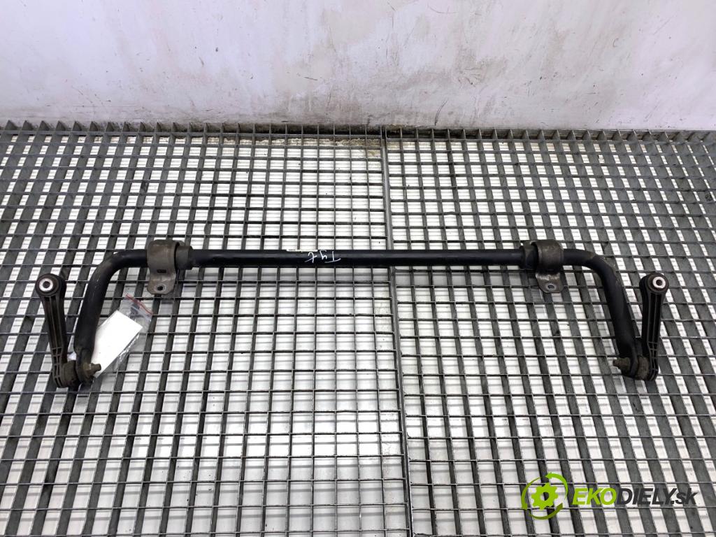 BMW G30 sedan 2021 460 kW M5 Competition 4395 Tyč stabilizátora zad 8074131 (Stabilizátor predný)