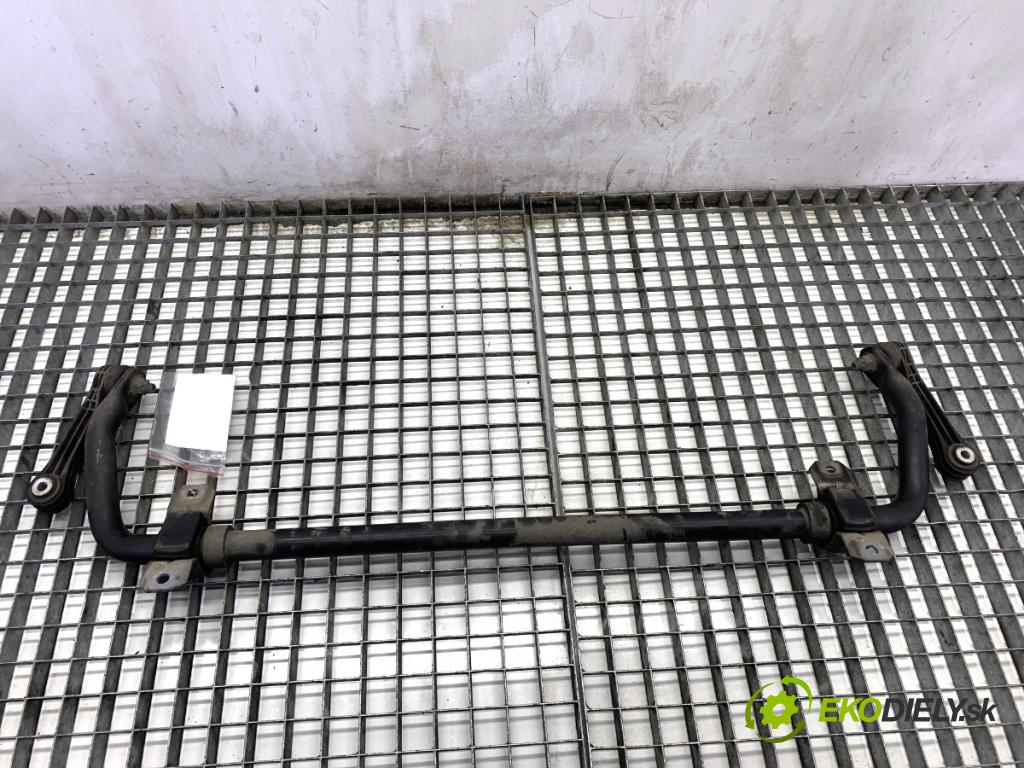 BMW G30 sedan 2021 460 kW M5 Competition 4395 Tyč stabilizátora zad 8074131 (Stabilizátor predný)