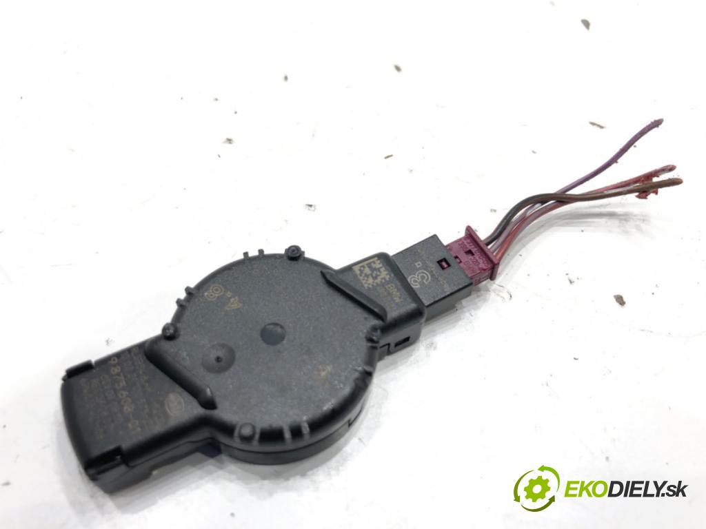 BMW G30 sedan 2021 460 kW M5 Competition 4395 Snímač dažďa 9873608 (Snímač dažďa)