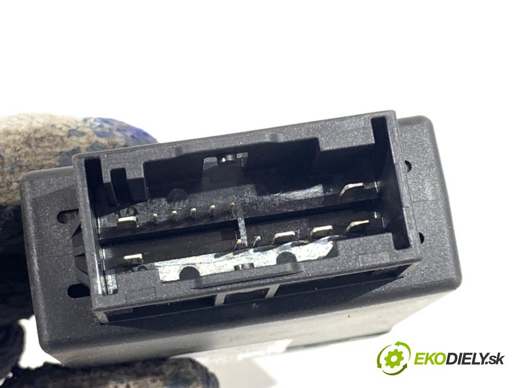 BMW G30 sedan 2021 460 kW M5 Competition 4395 Modul tyče riadiacej 8842043