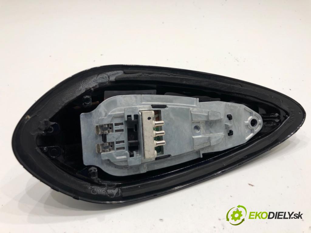 BMW G30 sedan 2021 460 kW M5 Competition 4395 ANTENA 6826326