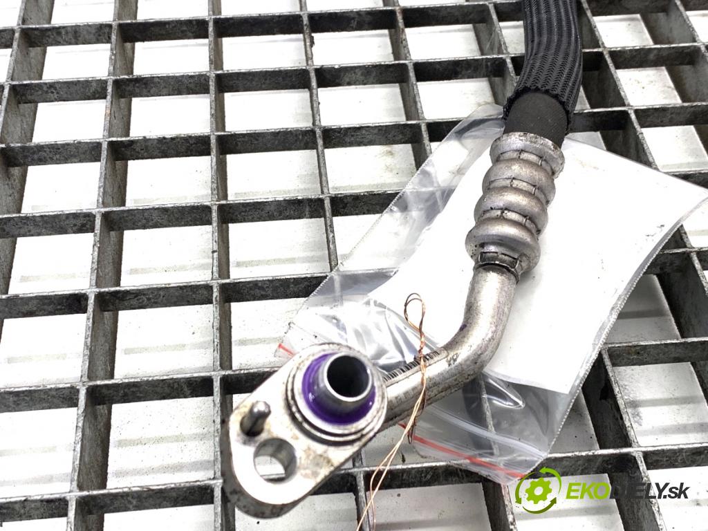 BMW G30 sedan 2021 460 kW M5 Competition 4395 rúrka klimatizace 7854428 (Trubka klimatizace)