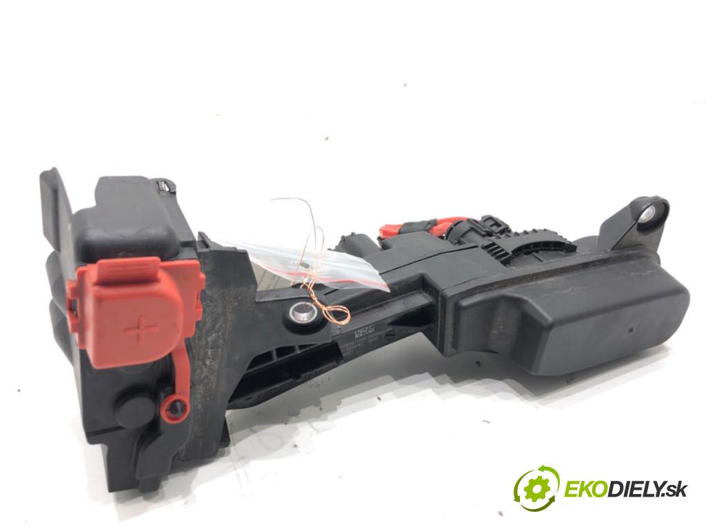 BMW G30 sedan 2021 460 kW M5 Competition 4395 Rozdeľovač PRĄDU 9339824 (Rozdeľovač)