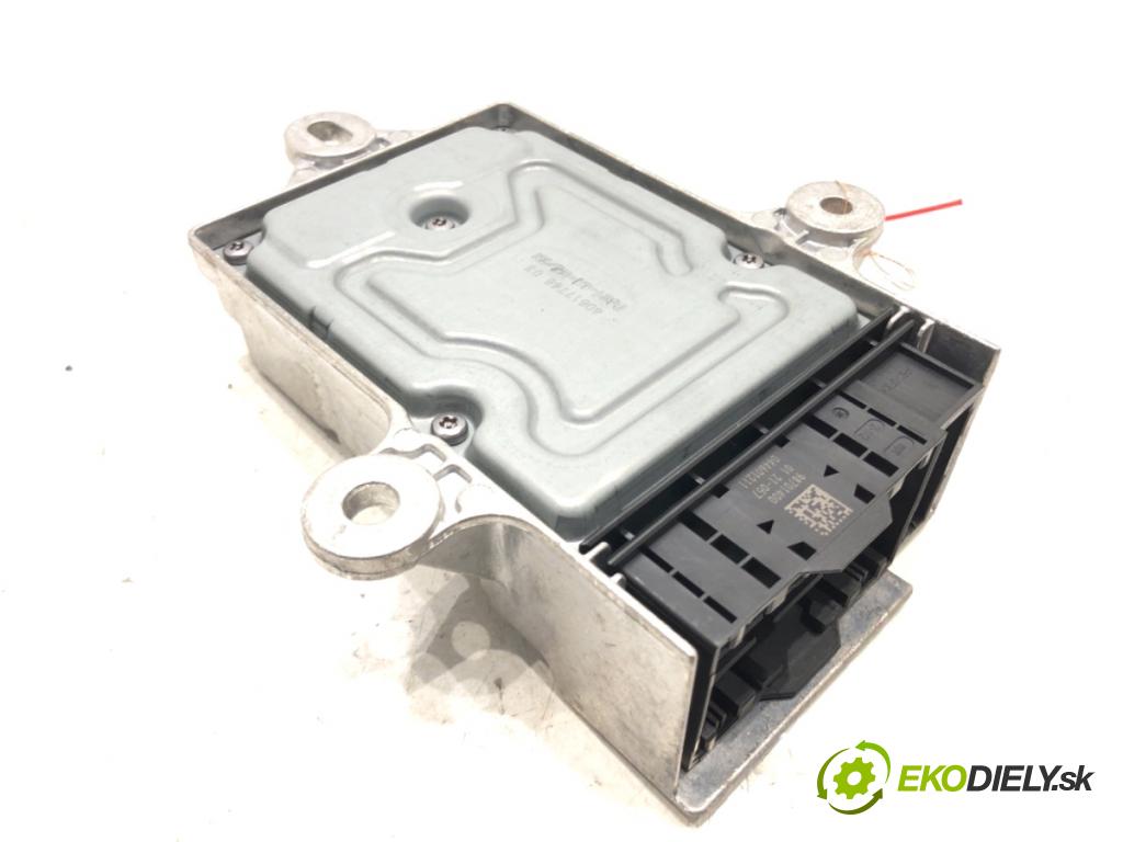 BMW G30 sedan 2021 460 kW M5 Competition 4395 senzor airbag 5A19AC4 (Snímač)