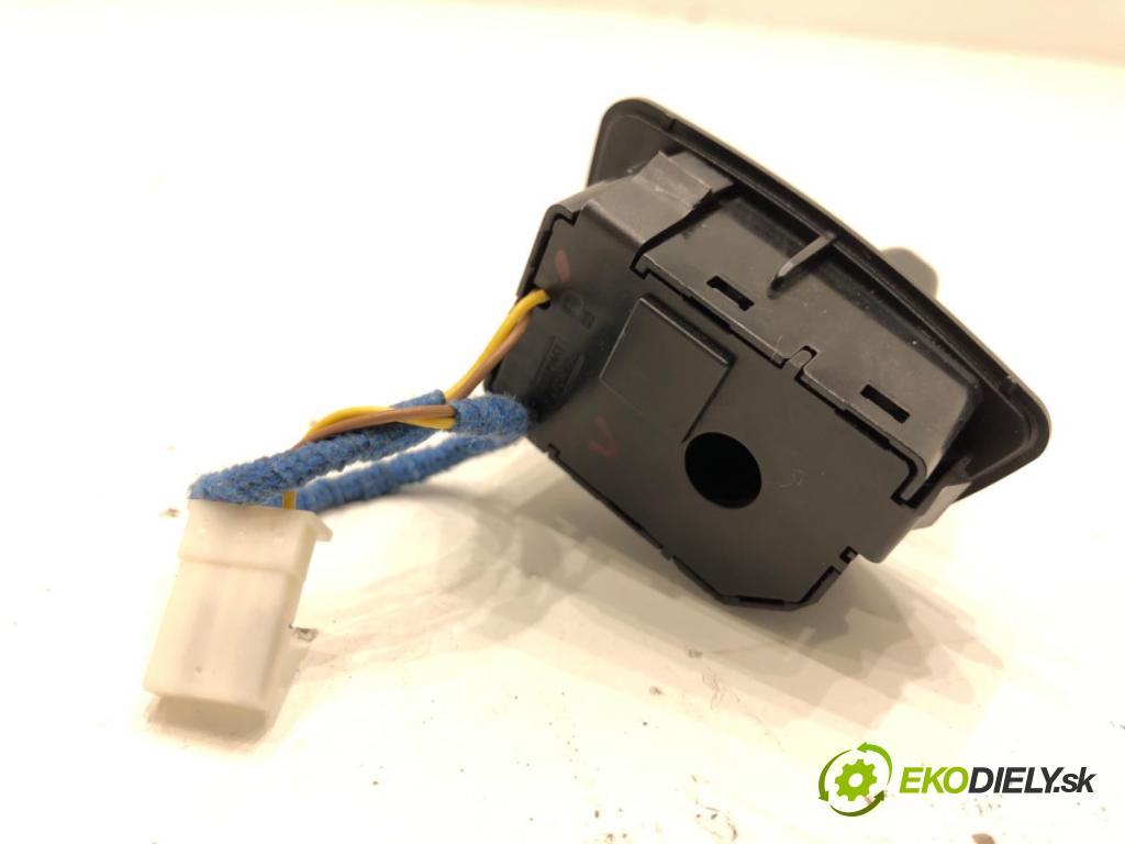 BMW G30 sedan 2021 460 kW M5 Competition 4395 Prepínač nastavenia volantu 9496254 (Prepínacie páčky pod volantom)