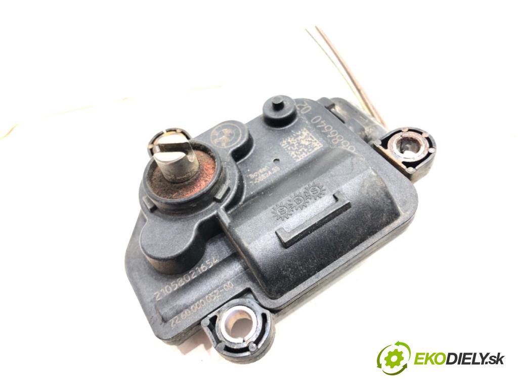 BMW G30 sedan 2021 460 kW M5 Competition 4395 Nastavovač zvod, potrubie 8686640 (Motorček ostatné)