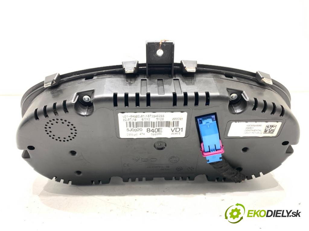 SKODA ROOMSTER nadwozie wielkoprzestrzenne (MPV) 2010 63 kW 1.2 TSI 1197 Prístrojovka 5J0920840E (Prístrojová doska)