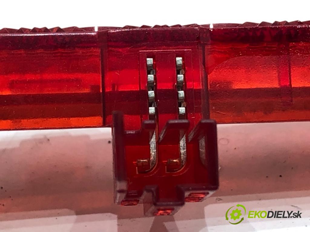 SKODA ROOMSTER nadwozie wielkoprzestrzenne (MPV) 2010 63 kW 1.2 TSI 1197 Svetlo brzdových svetiel