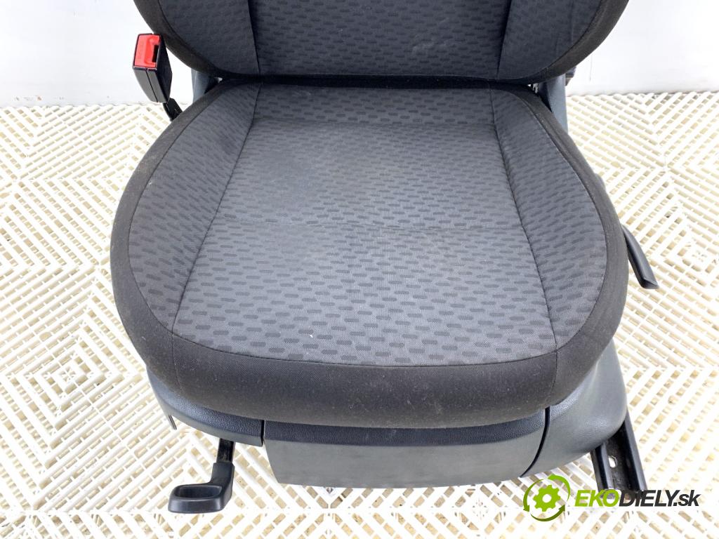SKODA ROOMSTER nadwozie wielkoprzestrzenne (MPV) 2010 63 kW 1.2 TSI 1197 Sedadlo ľavy predný