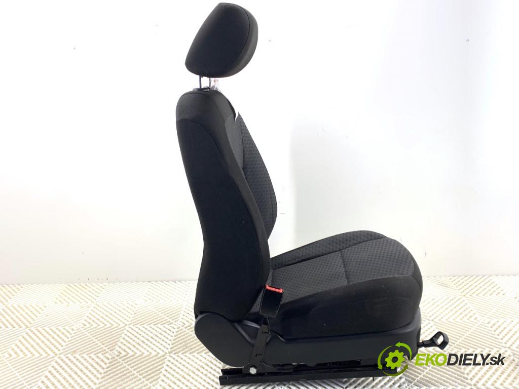 SKODA ROOMSTER nadwozie wielkoprzestrzenne (MPV) 2010 63 kW 1.2 TSI 1197 Sedadlo ľavy predný