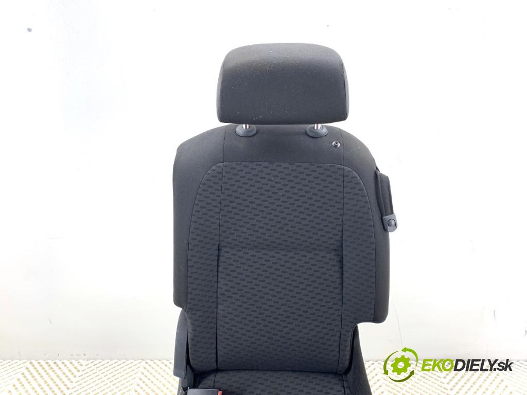 SKODA ROOMSTER nadwozie wielkoprzestrzenne (MPV) 2010 63 kW 1.2 TSI 1197 Sedadlo zad ľavy
