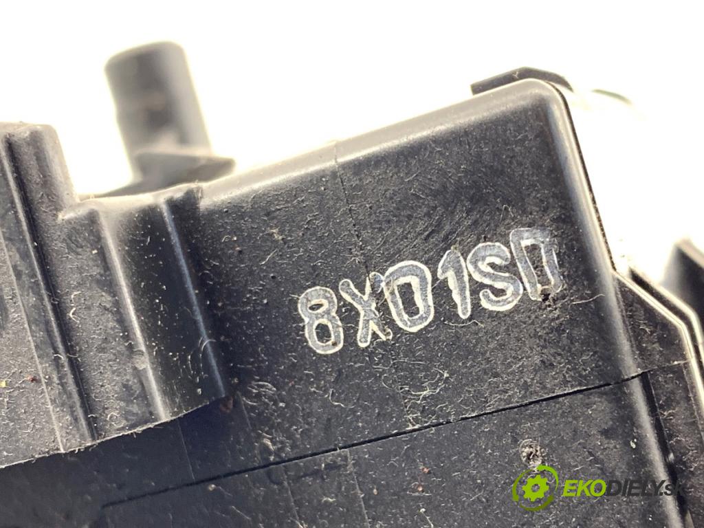 SUZUKI SWIFT III liftback 2009 68 kW 1.3 (RS 413) 1328 Prepínač stieračov  (Prepínacie páčky pod volantom)