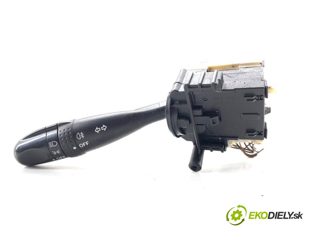 SUZUKI SWIFT III liftback 2009 68 kW 1.3 (RS 413) 1328 Prepínač smeroviek  (Prepínacie páčky pod volantom)