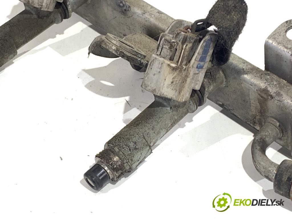 SUZUKI SWIFT III liftback 2009 68 kW 1.3 (RS 413) 1328 lišta vstřikovací 297500-0540 (Vstřikovací lišta)