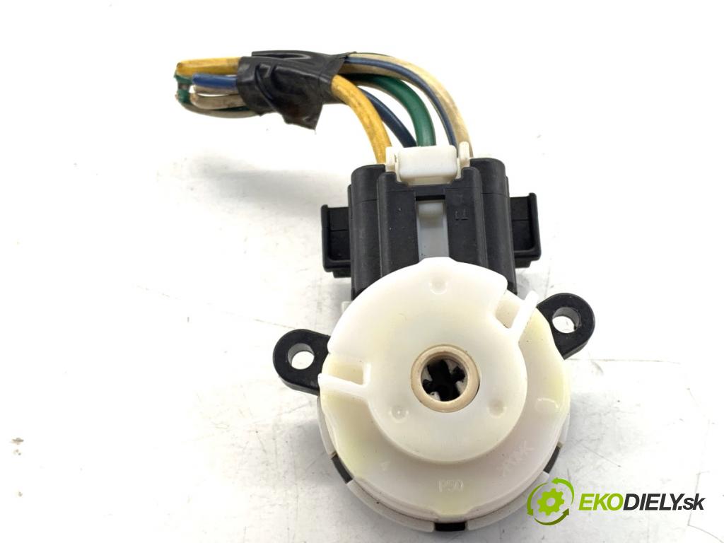 SUZUKI SWIFT III liftback 2009 68 kW 1.3 (RS 413) 1328 Kocka, vložka spínacej skrinky  (Spínacia skrinka)