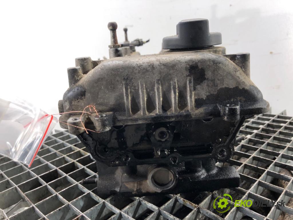 KIA CEED Kombi 2008 85 kW 1.6 CRDi 115 1582 Hlava valcov D4FB (Hlava valcov)