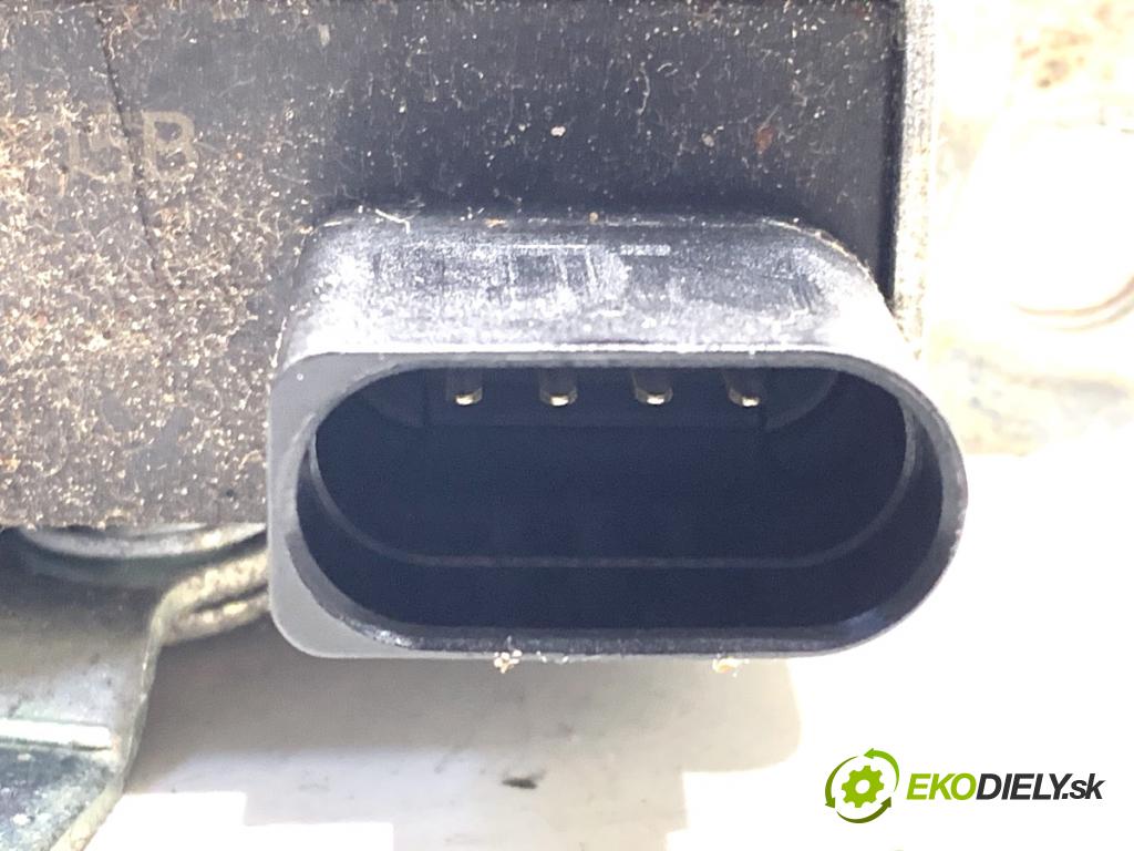 VW GOLF V liftback 2005 75 kW 1.6 1595 zámok dverí zad 1K6827505B