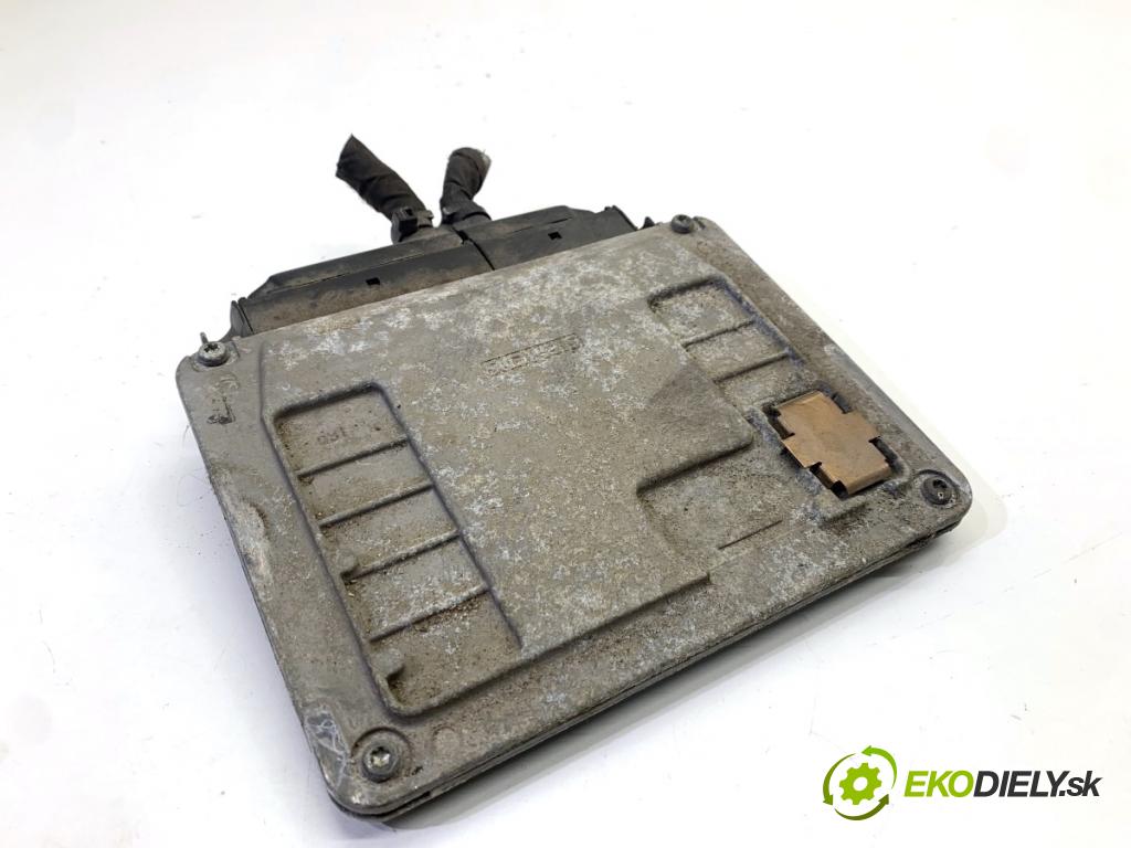 VW GOLF V liftback 2005 75 kW 1.6 1595 riadiaca jednotka Motor 06A906033CA (Riadiaca jednotka)