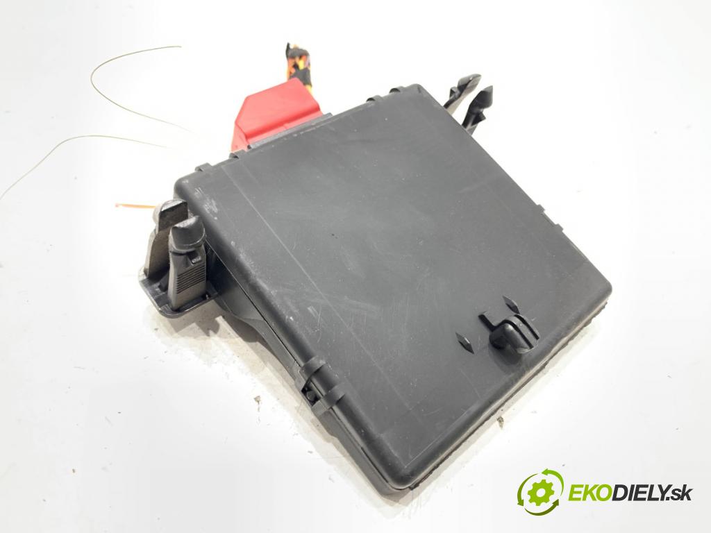 VW GOLF V liftback 2005 75 kW 1.6 1595 Modul GATEWAY 1K0907530E