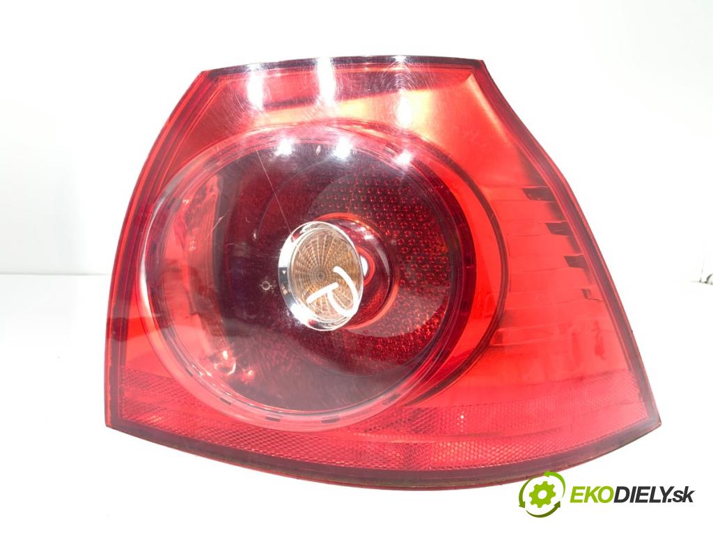 VW GOLF V liftback 2005 75 kW 1.6 1595 Svetlo pravy zad 1K6945096E