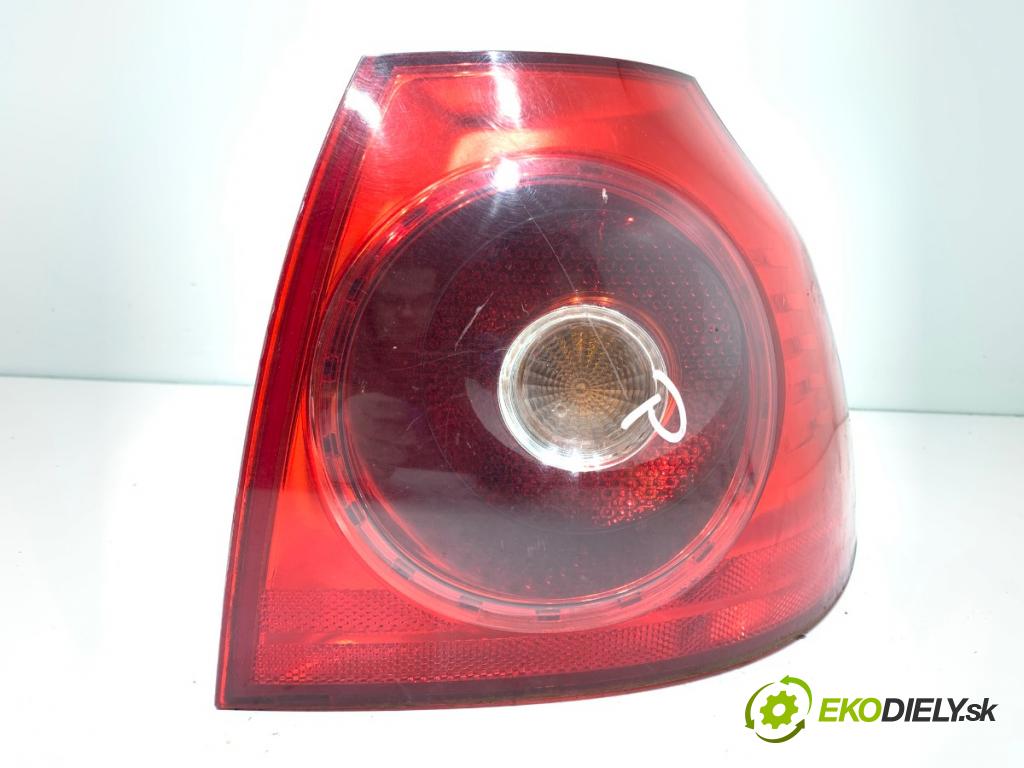 VW GOLF V liftback 2005 75 kW 1.6 1595 Svetlo pravy zad 1K6945096E