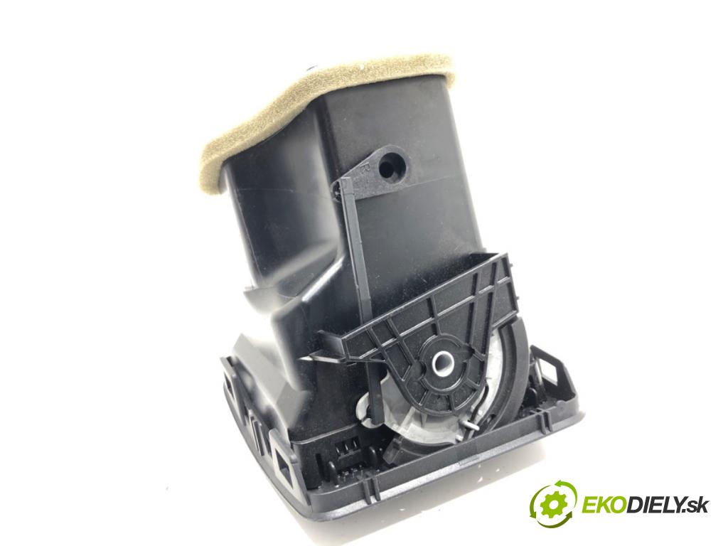 VW GOLF V liftback 2005 75 kW 1.6 1595 Mriežky kúrenia pravy predný 1K0819710