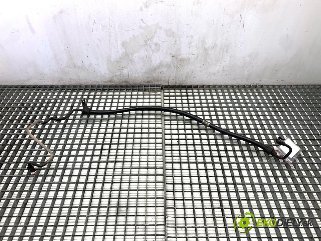 MITSUBISHI OUTLANDER I SUV 2003 100 kW 2.0 (CU2W) 1997 hadice servočerpadlo  (Trubka servo čerpadla)