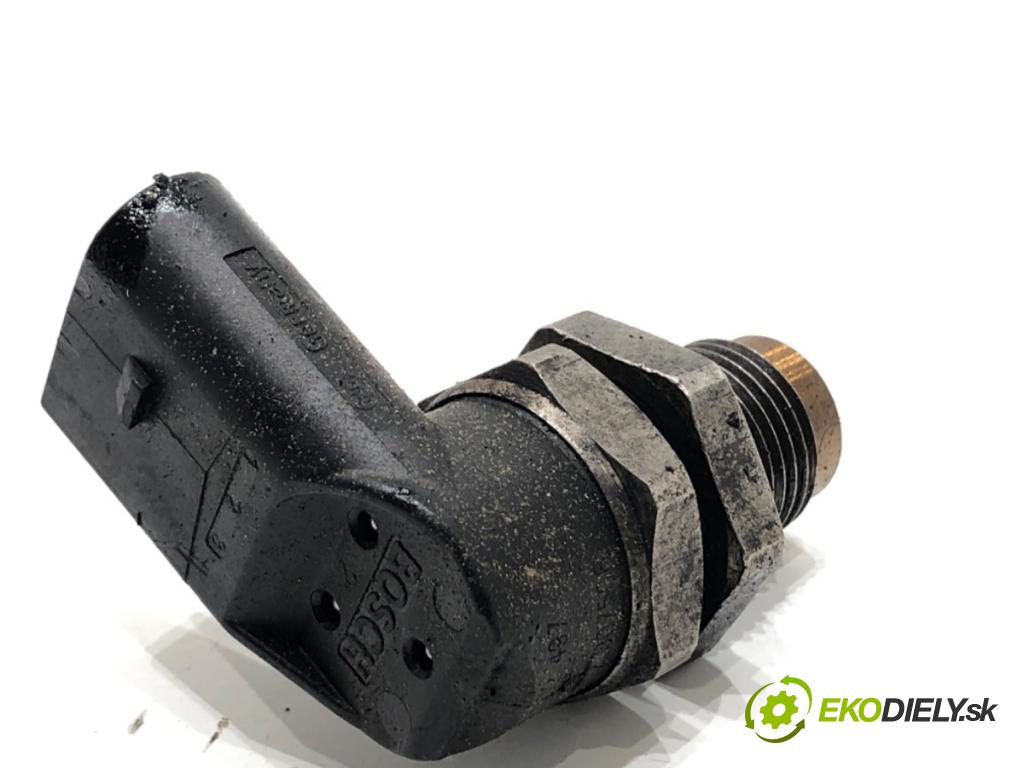 BMW E83 SUV 2004 150 kW 3.0 d 2993 Snímač tlaku paliva 0281002497 (Snímač)