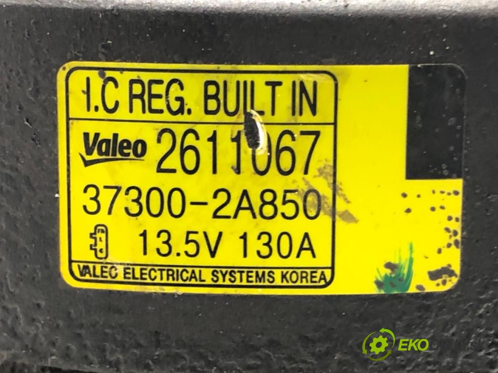 HYUNDAI i40 Kombi 2013 85 kW 1.7 CRDi 1685 Alternátor 37300-2A850 (Alternátor)
