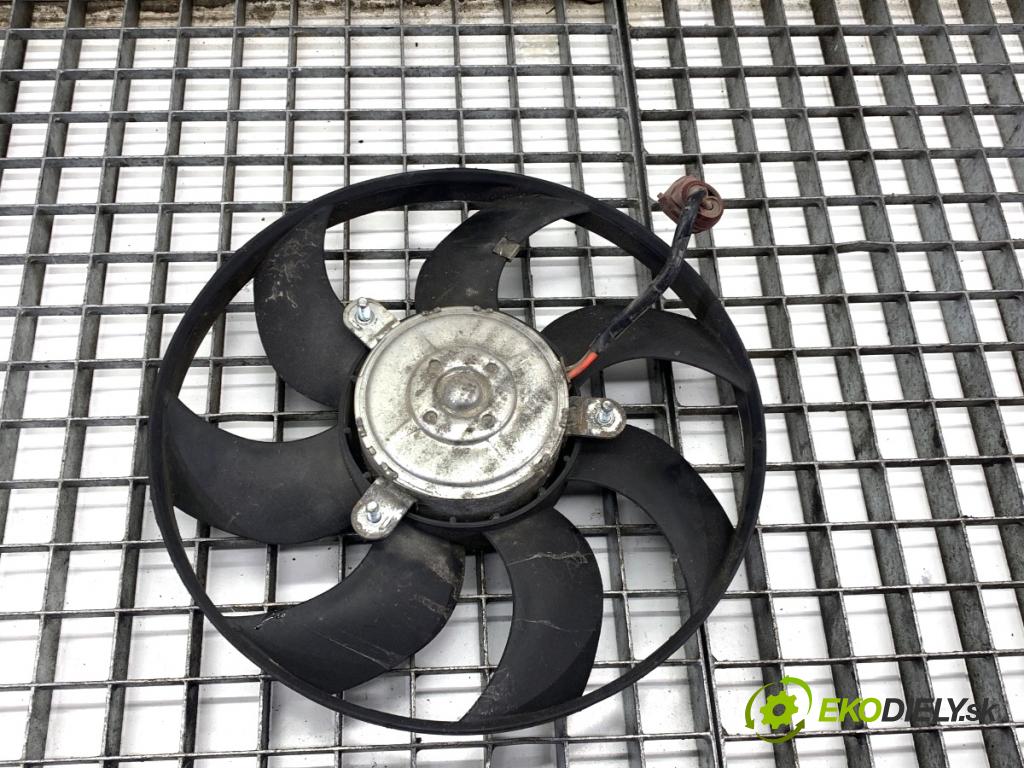 AUDI A3 8P liftback 2006 125 kW 2.0 TDI 1968 ventilátor klimatizace  (Ventilátor chladiče klimatizace)
