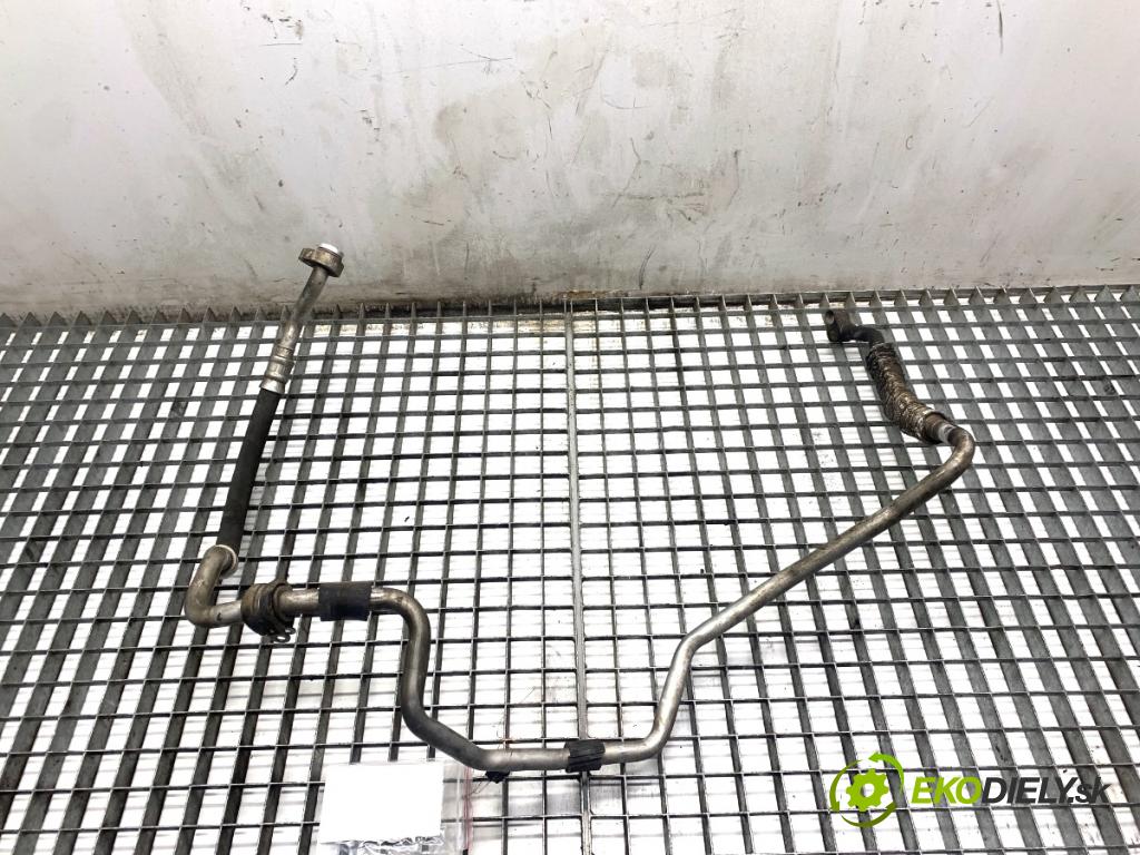 AUDI A3 8P liftback 2006 125 kW 2.0 TDI 1968 rúrka klimatizace 1K0820743FA (Trubka klimatizace)