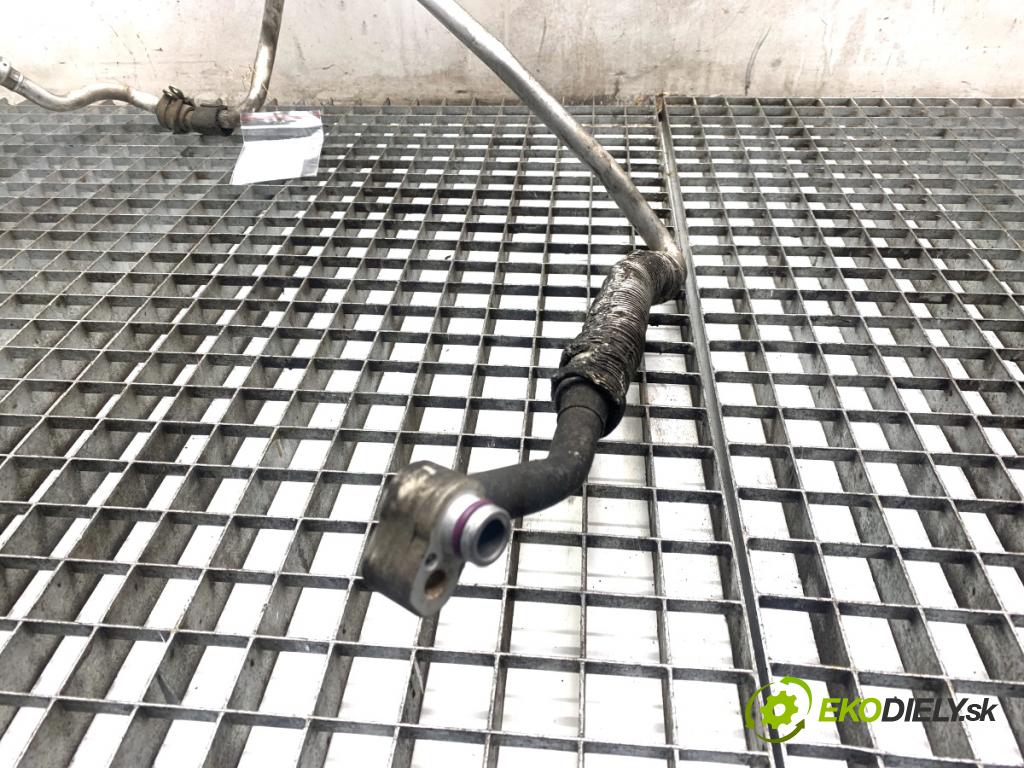 AUDI A3 8P liftback 2006 125 kW 2.0 TDI 1968 rúrka klimatizace 1K0820743FA (Trubka klimatizace)