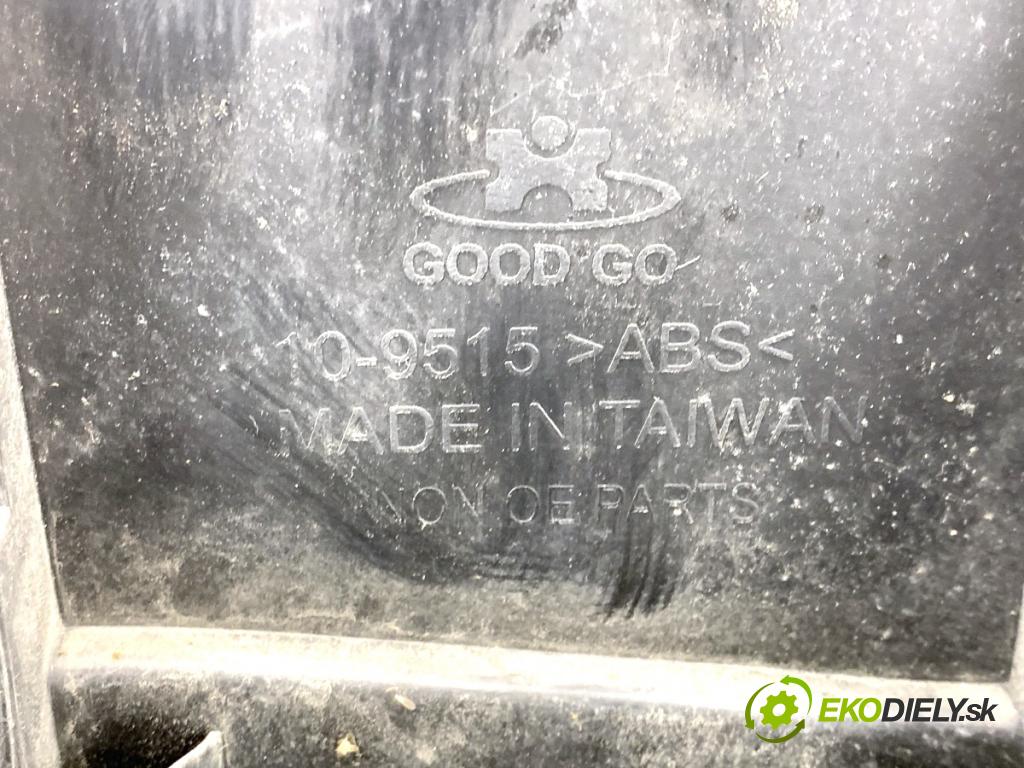 AUDI A3 8P liftback 2006 125 kW 2.0 TDI 1968 mřížka maska  (Přední mřížka (maska chladiče))