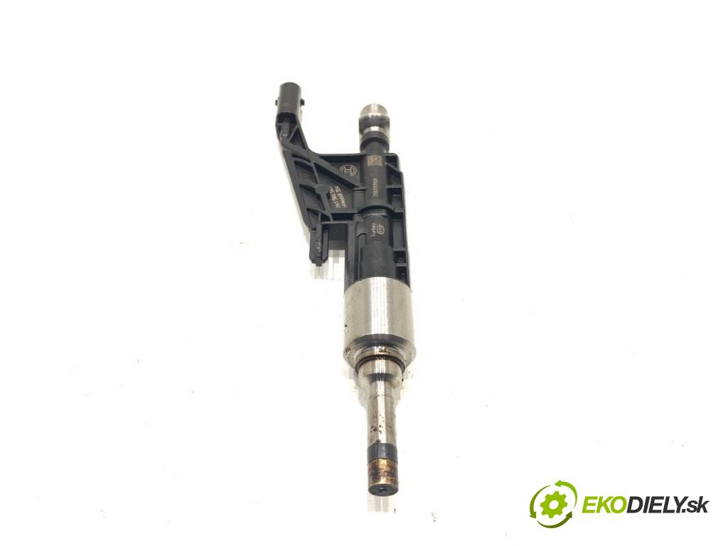 BMW F34 liftback 2017 135 kW 320 i 1998 vstrekovač 0261500539 (Vstrekovač paliva)